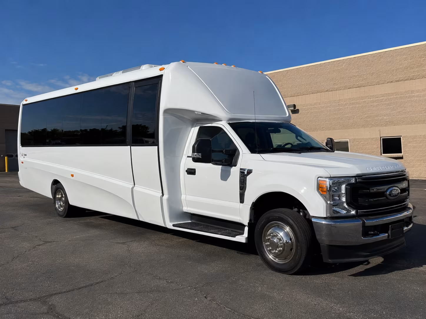 tuscaloosa transportation for tuscaloosa wedding parties and guests